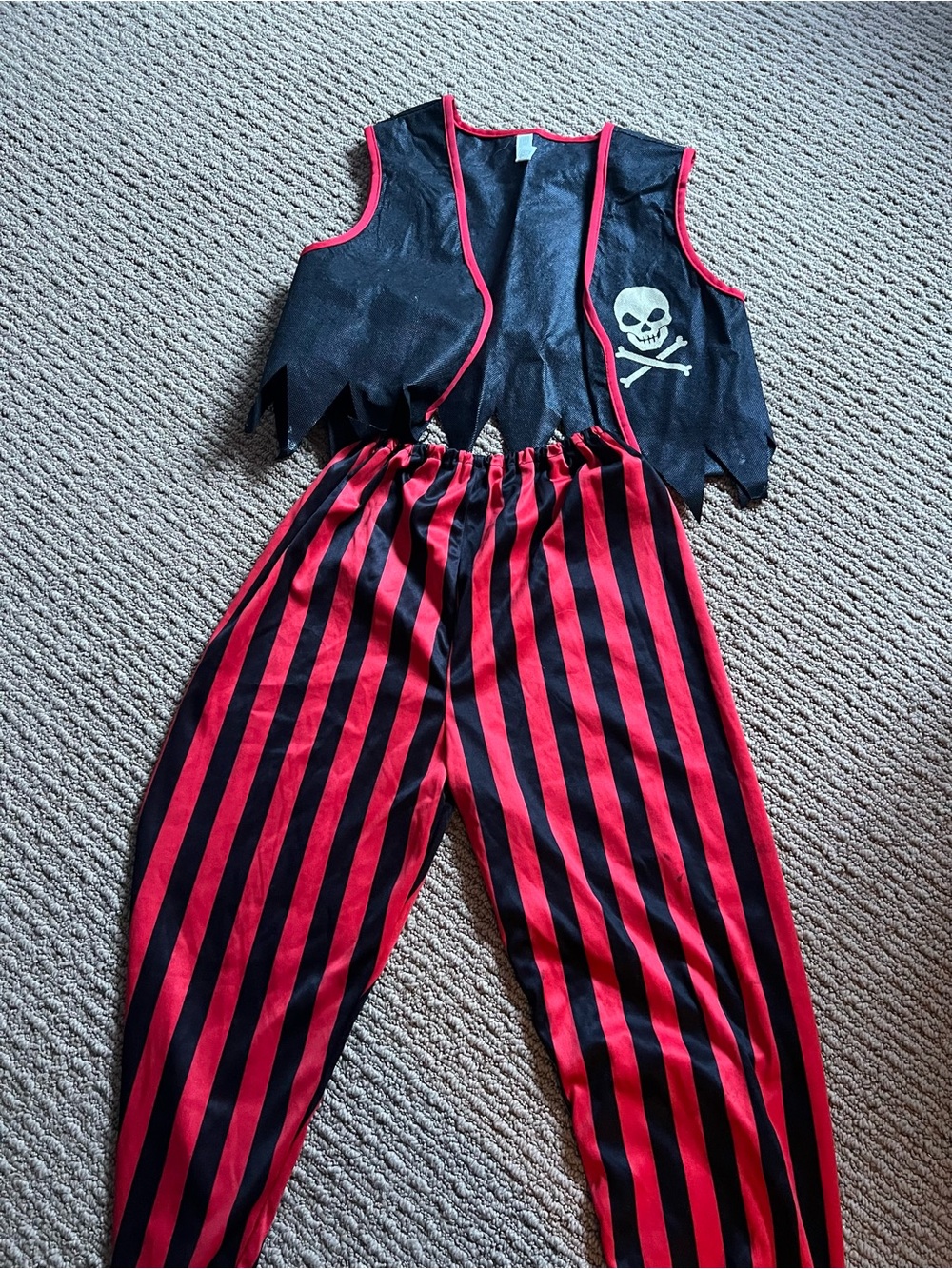 Pirates Costumes! - Picture 3 of 7